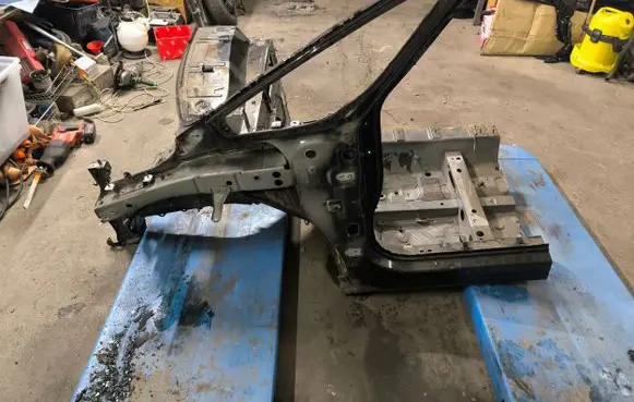 Renault Espace V (RFC) Front quarter panel 
