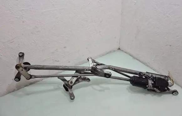Honda Civic Front wiper linkage and motor 
