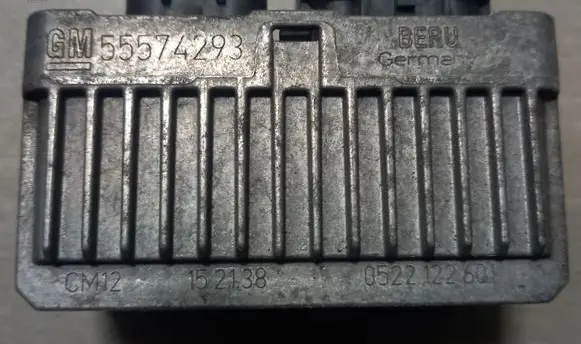 Opel Insignia A Glow plug pre-heat relay 55574293