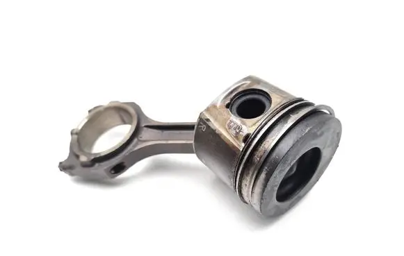 Ford Focus C-MAX Piston with connecting rod 