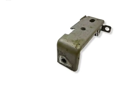 Volvo XC40 Fender mounting bracket 31469375