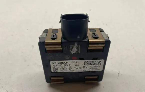 Audi Q7 4M Distronic sensor radar 4M0907566E 0203301997