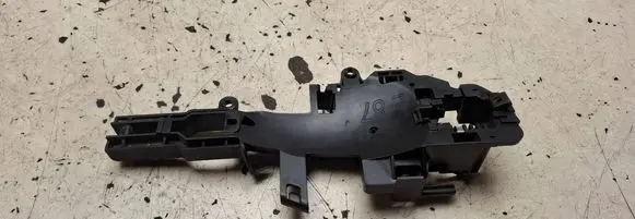 BMW 5 E60 E61 Rear door exterior handle/bracket 