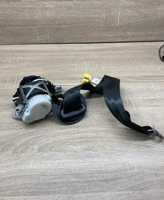 Volkswagen PASSAT B6 Front seatbelt 3C1857705P 34032206B