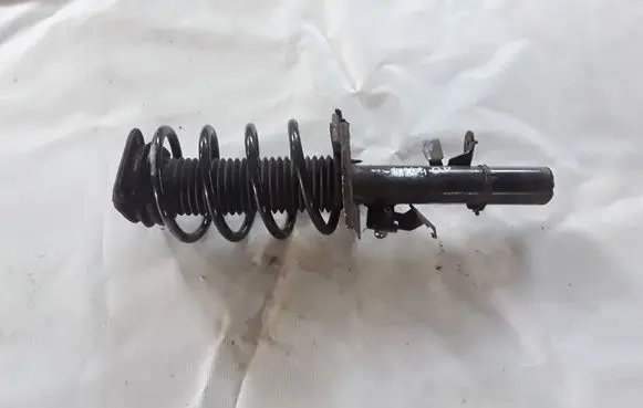 Ford Focus Front shock absorber/damper BV6118045LBB