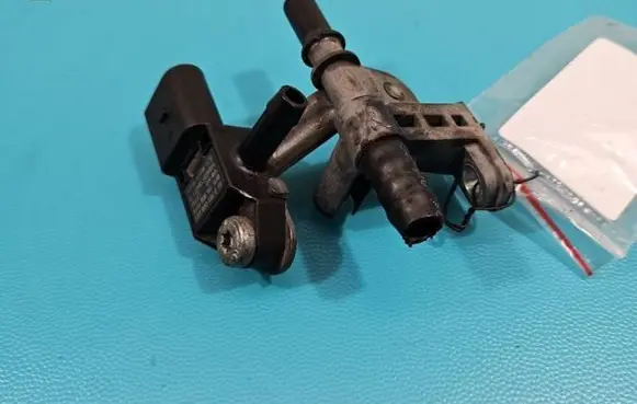 Seat Leon (5F) Exhaust gas pressure sensor 0281006222 IMPRK1399623