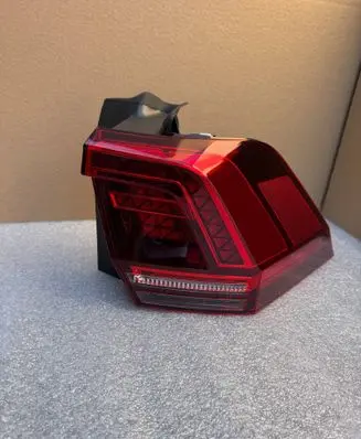 Volkswagen Tiguan Rear/tail lights 5NA945208F 2SD01252102 00771777