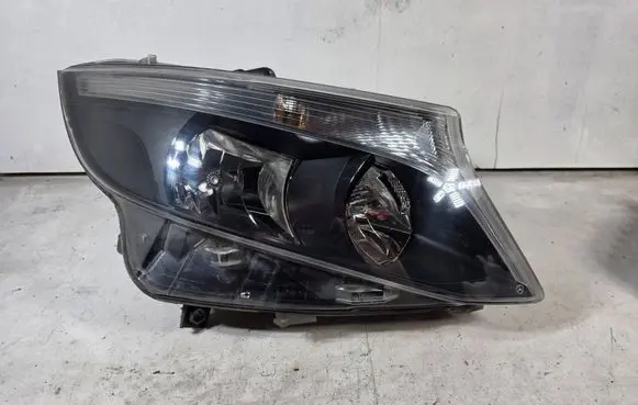 Mercedes-Benz Vito Viano W447 Headlight/headlamp A4479067800 1EL1888 00109964
