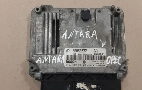 Opel Antara Engine control unit/module 96858577