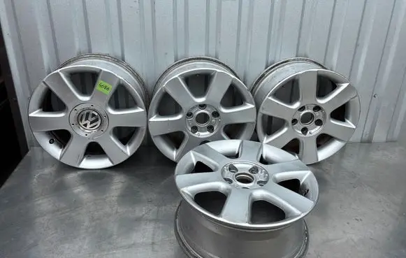 Volkswagen Touran I R16 alloy rim 1T0601025 025C