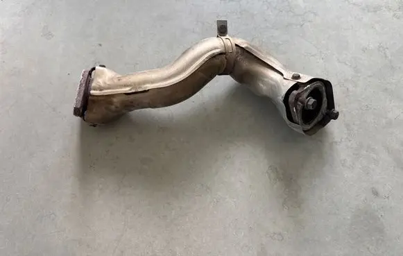 Toyota GT 86 Muffler pipe connector clamp SU00301137