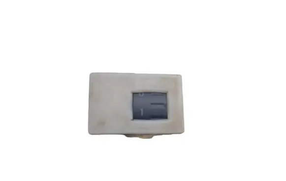Volkswagen Touareg I Seat heating switch 7L693570B