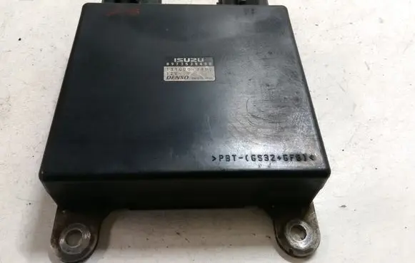 Opel Vectra C Injection control unit/module 8973530400 1310001450