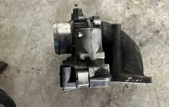 Iveco Daily 6th gen Throttle body valve 5802895468