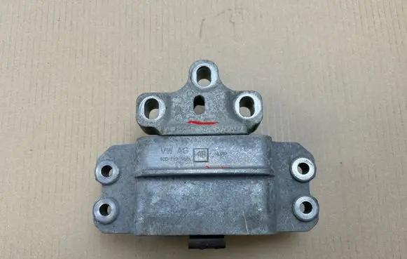 Audi A3 S3 8P Engine mount bracket 1K0199555