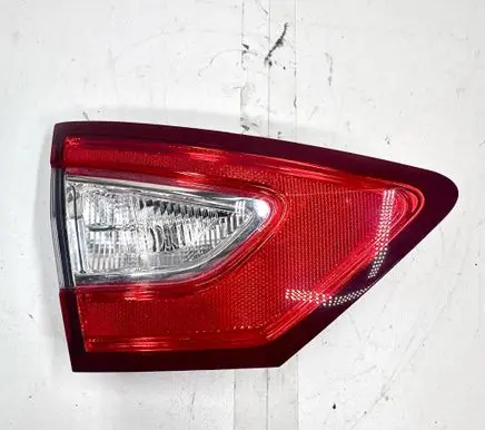 Ford Fusion II Tailgate rear/tail lights DS7313A603AD