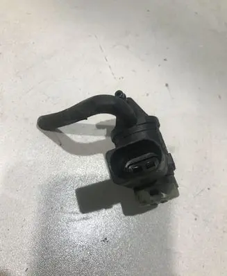 Volkswagen PASSAT B6 Vacuum valve 1J0906283C