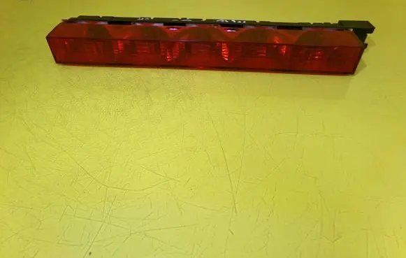 Ford Mondeo Mk III Third/center stoplight 1S7113A613AE