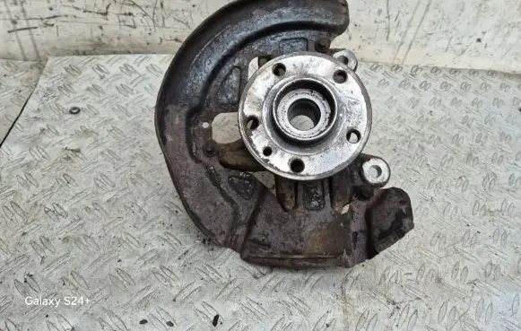 Volvo V60 Front wheel hub