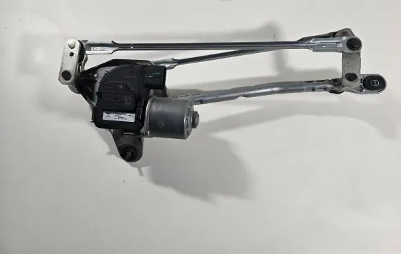 Tesla Model 3 Front wiper linkage and motor 1076725-CN-G