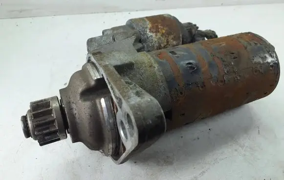 Volkswagen PASSAT B6 Starter motor 02Z911023N