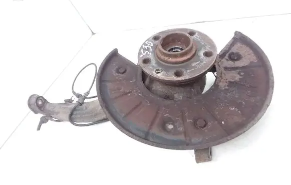 Volkswagen Touareg I Front wheel hub spindle knuckle 7L6407258A
