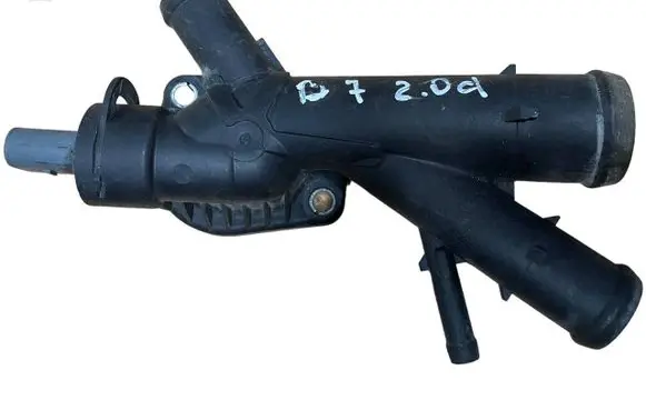 Thermostat/thermostat housing