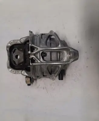 Audi A8 S8 D5 Engine mount bracket 4M0199256BB
