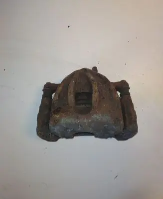 Toyota Corolla Verso E121 Front brake caliper