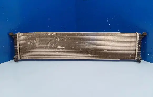 Tesla Model S Coolant radiator 600737200A R214FPCAA