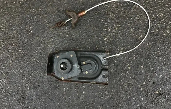 Dodge Durango III Spare wheel mounting bracket 