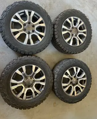 Ford Ranger R18 alloy rim 