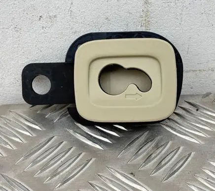 Volvo XC60 Cargo luggage net fixing mount 30715666