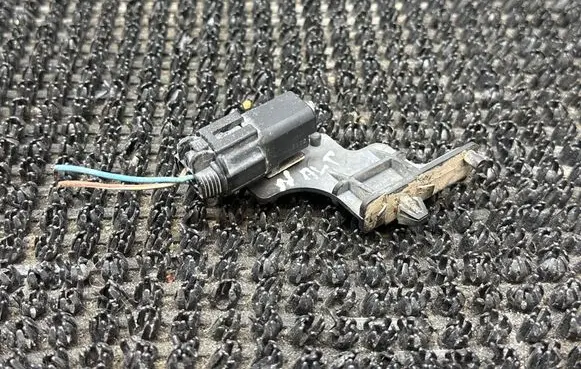 Nissan Altima Outside/exterior temperature sensor 7Z22