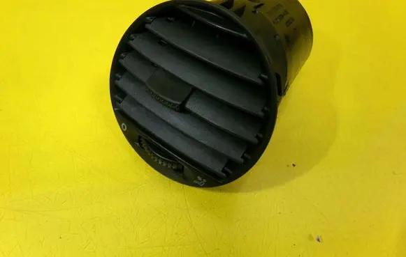 Volkswagen New Beetle Dashboard side air vent grill/cover trim 1C0819703