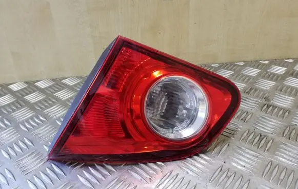 Nissan Qashqai Tailgate rear/tail lights 89071064