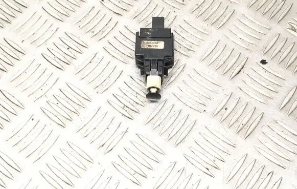 Volvo S80 Brake pedal sensor switch 4970 862206 02W072