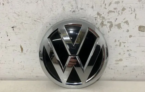 Volkswagen PASSAT B8 Manufacturer badge logo/emblem 3G0853601B