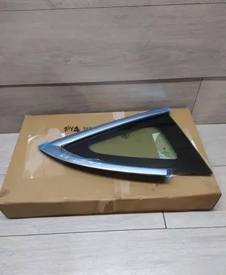 Tesla Model 3 Rear side window 1514979-00-B