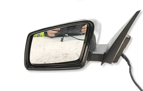 Mercedes-Benz A W176 Front door electric wing mirror A1768100116 20446001