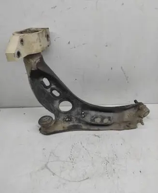 Volkswagen PASSAT B7 Front lower control arm/wishbone