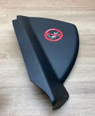 Mercedes-Benz C W204 Dashboard side end trim A2046800378 107368