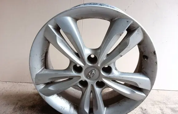 R17 alloy rim