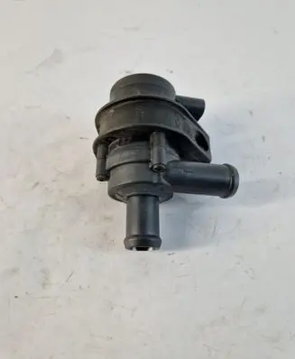 Volvo V40 Electric auxiliary coolant/water pump 31320347