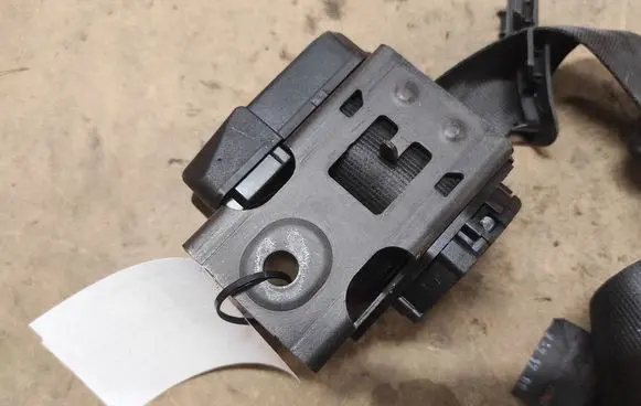 Citroen C5 Rear seatbelt 33052806 96325577XX
