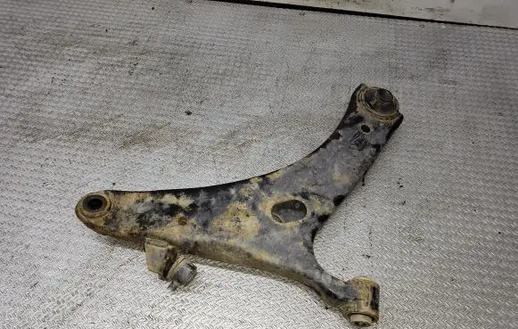 Subaru Forester SH Front lower control arm/wishbone