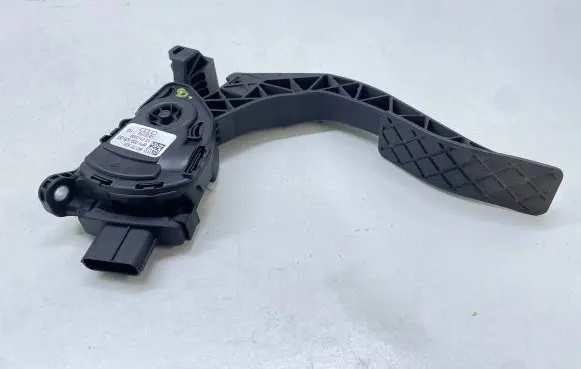 Audi A4 S4 B8 8K Accelerator throttle pedal 8K1721523 6PV00950500