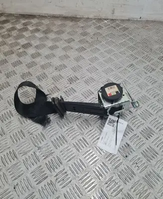 Opel Astra H Front seatbelt 560834901