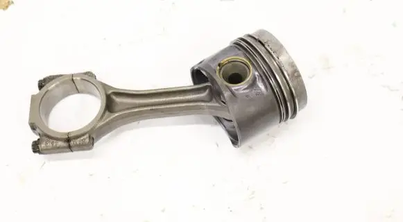 Volkswagen Tiguan Piston 03LG