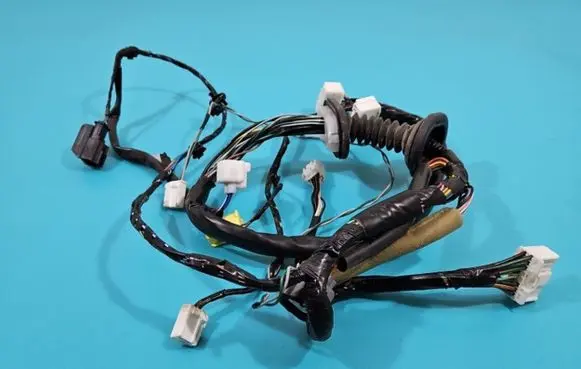 Isuzu D-Max Front door wiring loom 898225-3600-061 IMPRK1362598